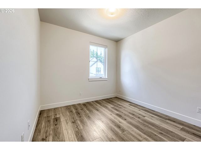 15653 Nw RAYWOOD Ln, Portland, OR 97229