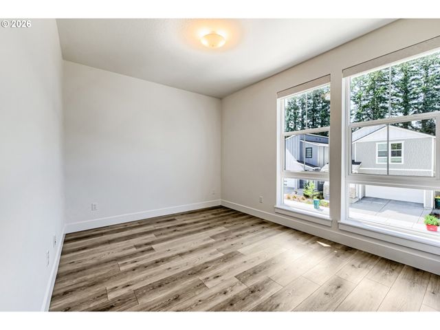 15653 Nw RAYWOOD Ln, Portland, OR 97229