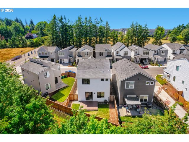 15653 Nw RAYWOOD Ln, Portland, OR 97229