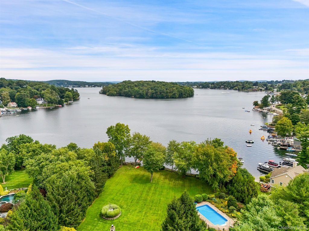 18 Clara Lane, Mahopac, NY 10541 — exterior