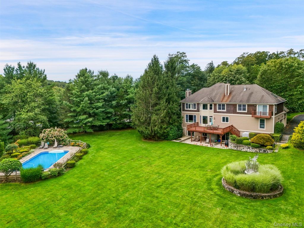 18 Clara Lane, Mahopac, NY 10541 — photo 4