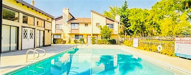 1340 W Avenue J4, Lancaster, CA 93534
