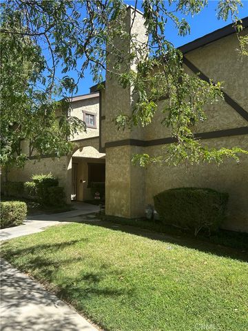 1340 W Avenue J4, Lancaster, CA 93534