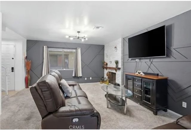 1340 W Avenue J4, Lancaster, CA 93534