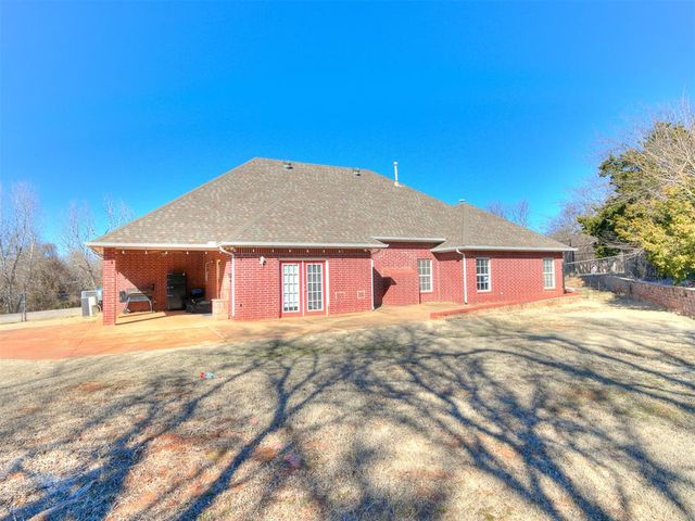 3826 NW 32nd Street, Newcastle, OK 73065