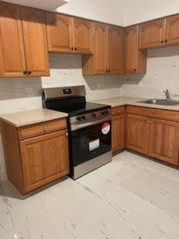 232 SW 10th Street, Hallandale Beach, FL 33009