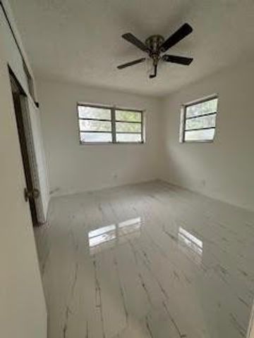 232 SW 10th Street, Hallandale Beach, FL 33009