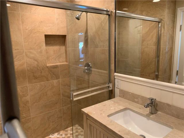 8877 Lauderdale Court 214-C, Huntington Beach, CA 92646