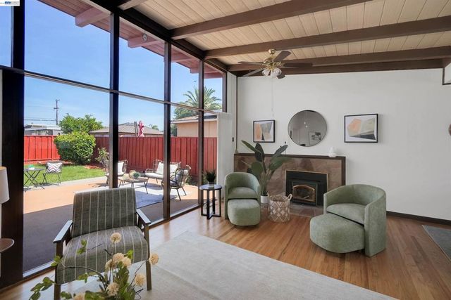 1285 Sangamore St, Hayward, CA 94545