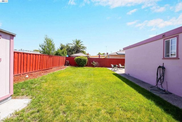 1285 Sangamore St, Hayward, CA 94545