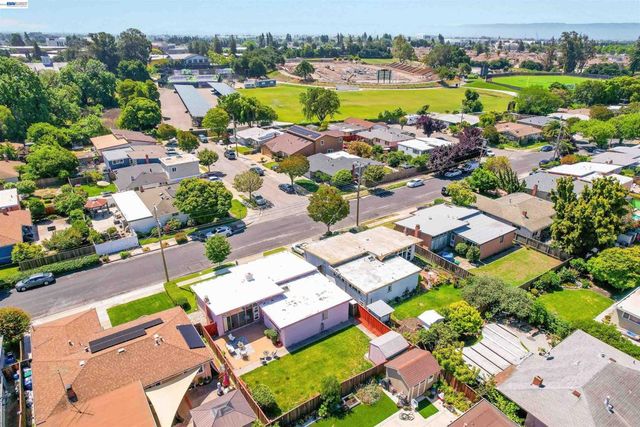 1285 Sangamore St, Hayward, CA 94545