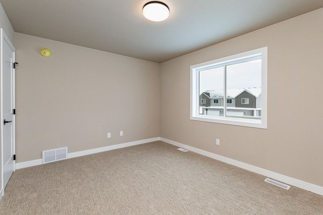 6753 67 Avenue S, Horace, ND 58002