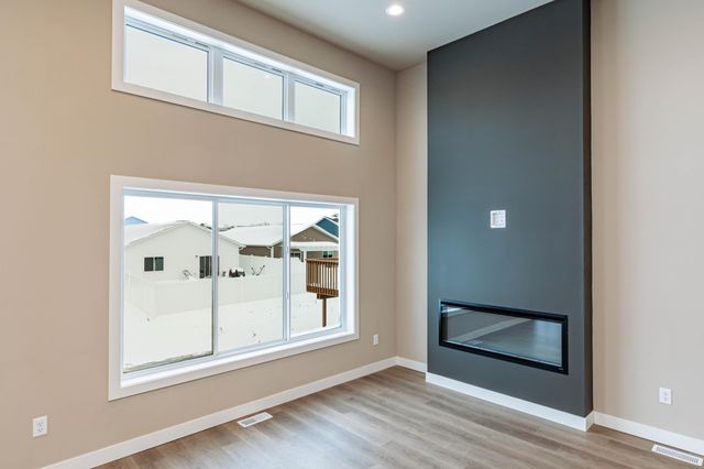 6753 67 Avenue S, Horace, ND 58002