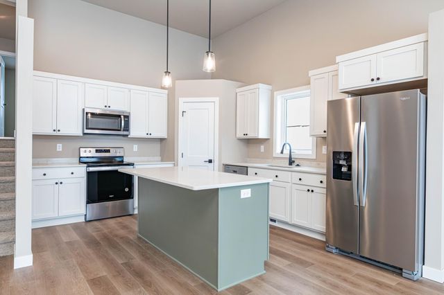 6753 67 Avenue S, Horace, ND 58002