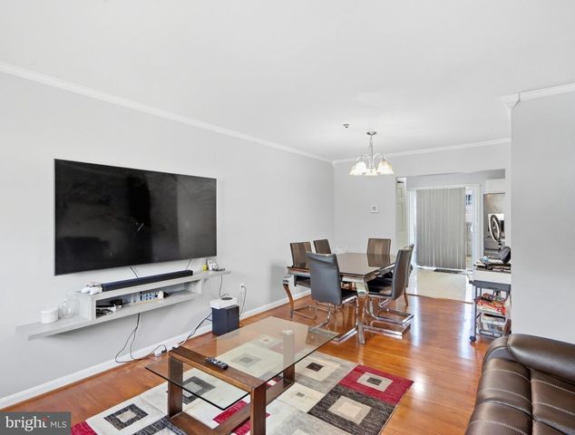 2967 HOBBLEBUSH CT, Glenarden, MD 20706