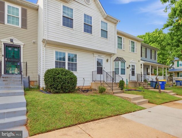 2967 HOBBLEBUSH CT, Glenarden, MD 20706