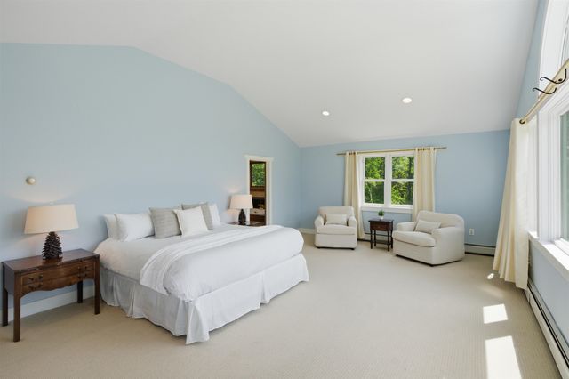 42 Blackberry Lane, Jamaica, VT 05343