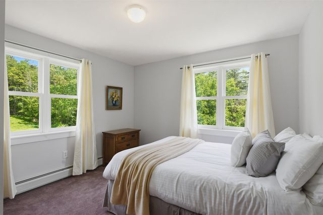 42 Blackberry Lane, Jamaica, VT 05343
