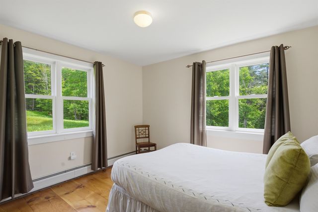 42 Blackberry Lane, Jamaica, VT 05343