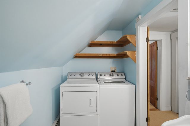42 Blackberry Lane, Jamaica, VT 05343