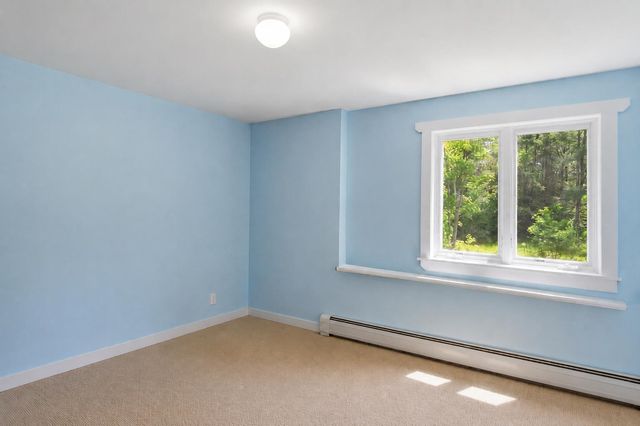 42 Blackberry Lane, Jamaica, VT 05343