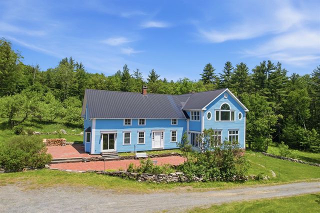 42 Blackberry Lane, Jamaica, VT 05343