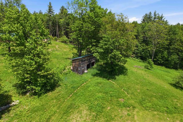42 Blackberry Lane, Jamaica, VT 05343