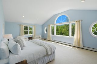 42 Blackberry Lane, Jamaica, VT 05343