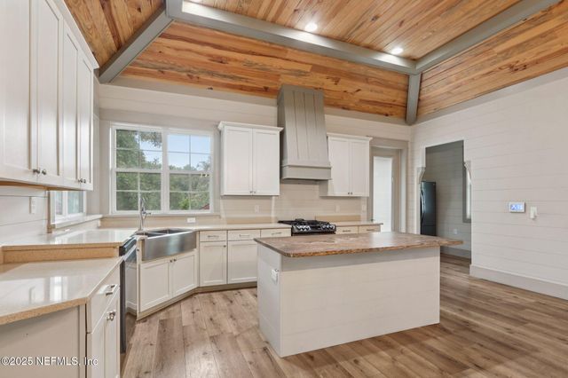 3775 FOREST Drive, Middleburg, FL 32068