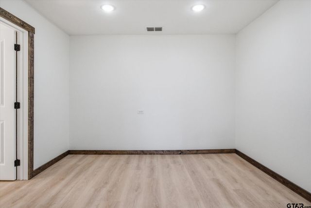 2942 FM 859, Edgewood, TX 75117