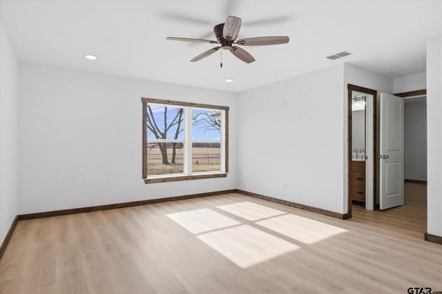 2942 FM 859, Edgewood, TX 75117