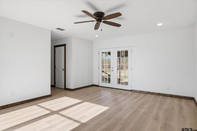 2942 FM 859, Edgewood, TX 75117