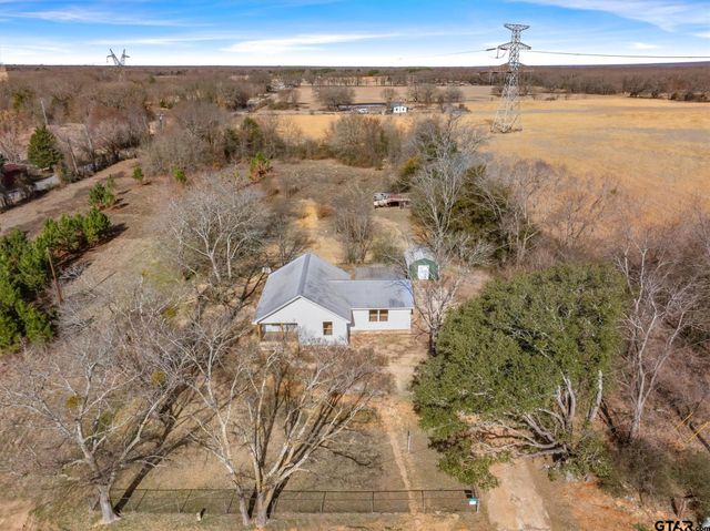2942 FM 859, Edgewood, TX 75117