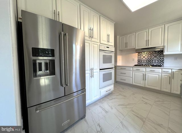 1201 ALLENDALE RD, Mclean, VA 22101