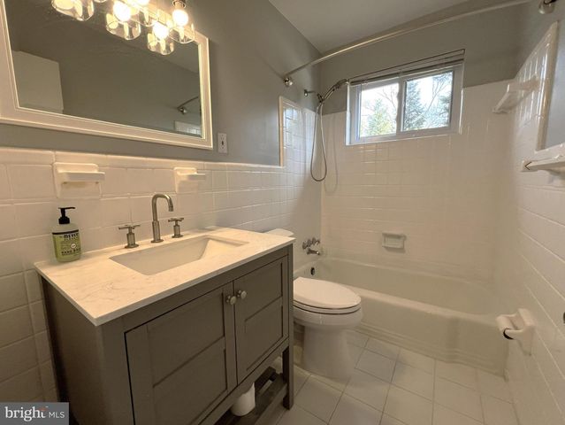 1201 ALLENDALE RD, Mclean, VA 22101