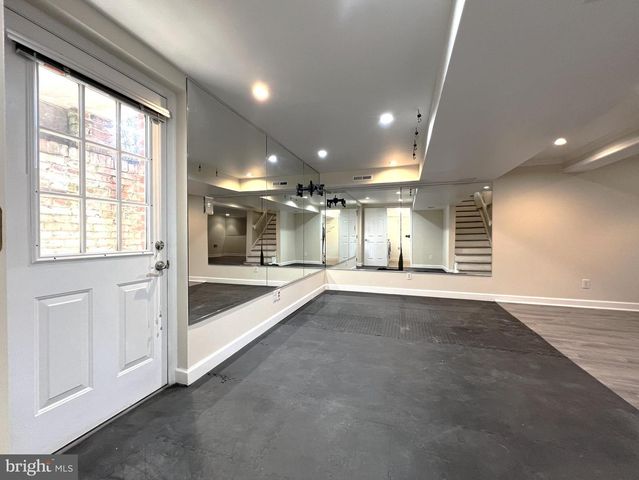 1201 ALLENDALE RD, Mclean, VA 22101