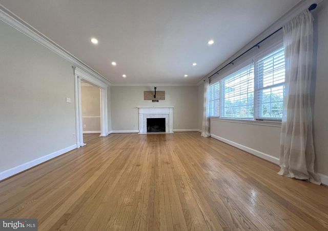 1201 ALLENDALE RD, Mclean, VA 22101