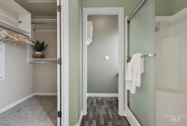 1030 S Library Ave, Kuna, ID 83634