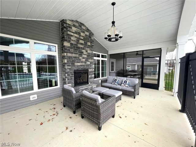 4304 Evergreen Court, North Canton, OH 44720