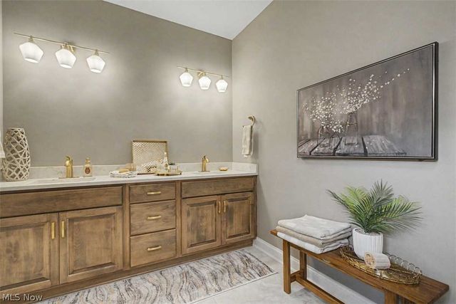 4304 Evergreen Court, North Canton, OH 44720