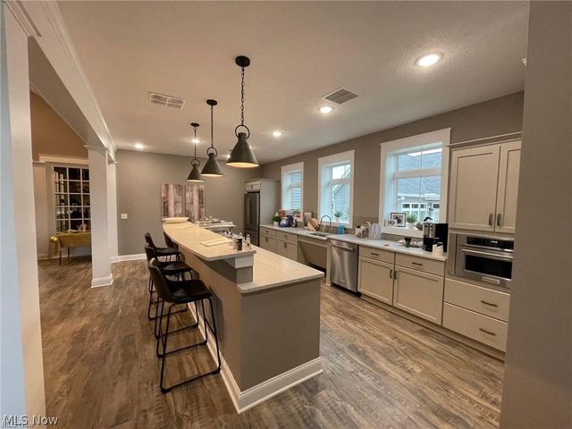 4304 Evergreen Court, North Canton, OH 44720