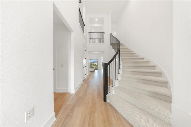 8700 Olmsted WAY, Austin, TX 78747