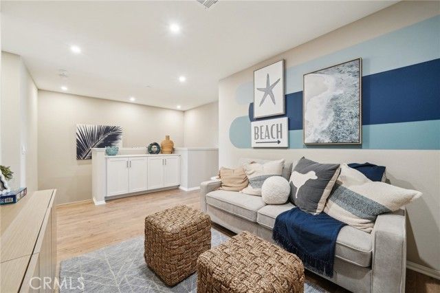 16208 Lumia Way, Fontana, CA 92336