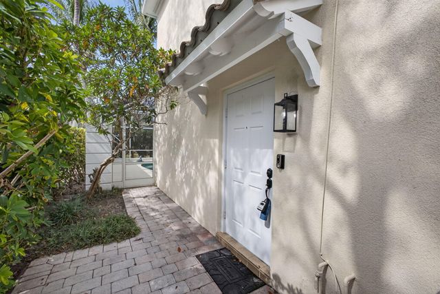 355 Salinas Drive, Palm Beach Gardens, FL 33410