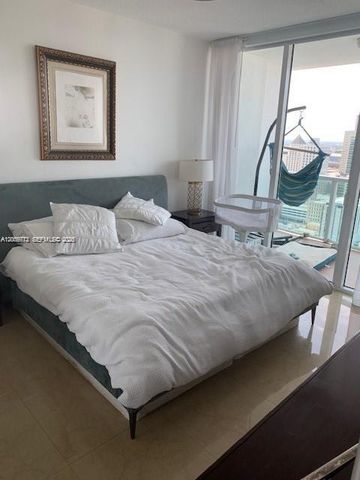 31 SE 5th St 3512, Miami, FL 33131