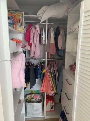 31 SE 5th St 3512, Miami, FL 33131