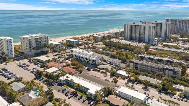 3212 NE 7th Place 12, Pompano Beach, FL 33062