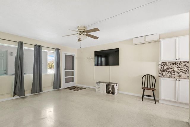 3212 NE 7th Place 12, Pompano Beach, FL 33062