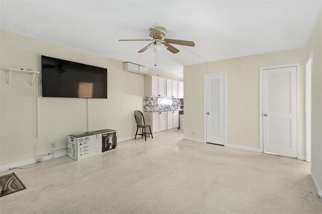 3212 NE 7th Place 12, Pompano Beach, FL 33062