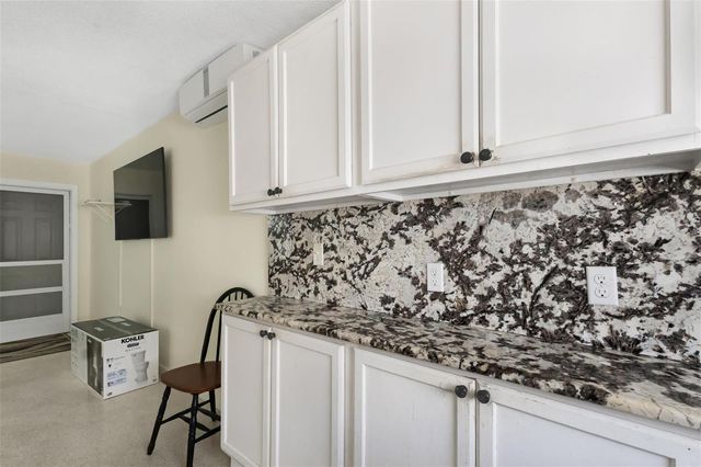 3212 NE 7th Place 12, Pompano Beach, FL 33062